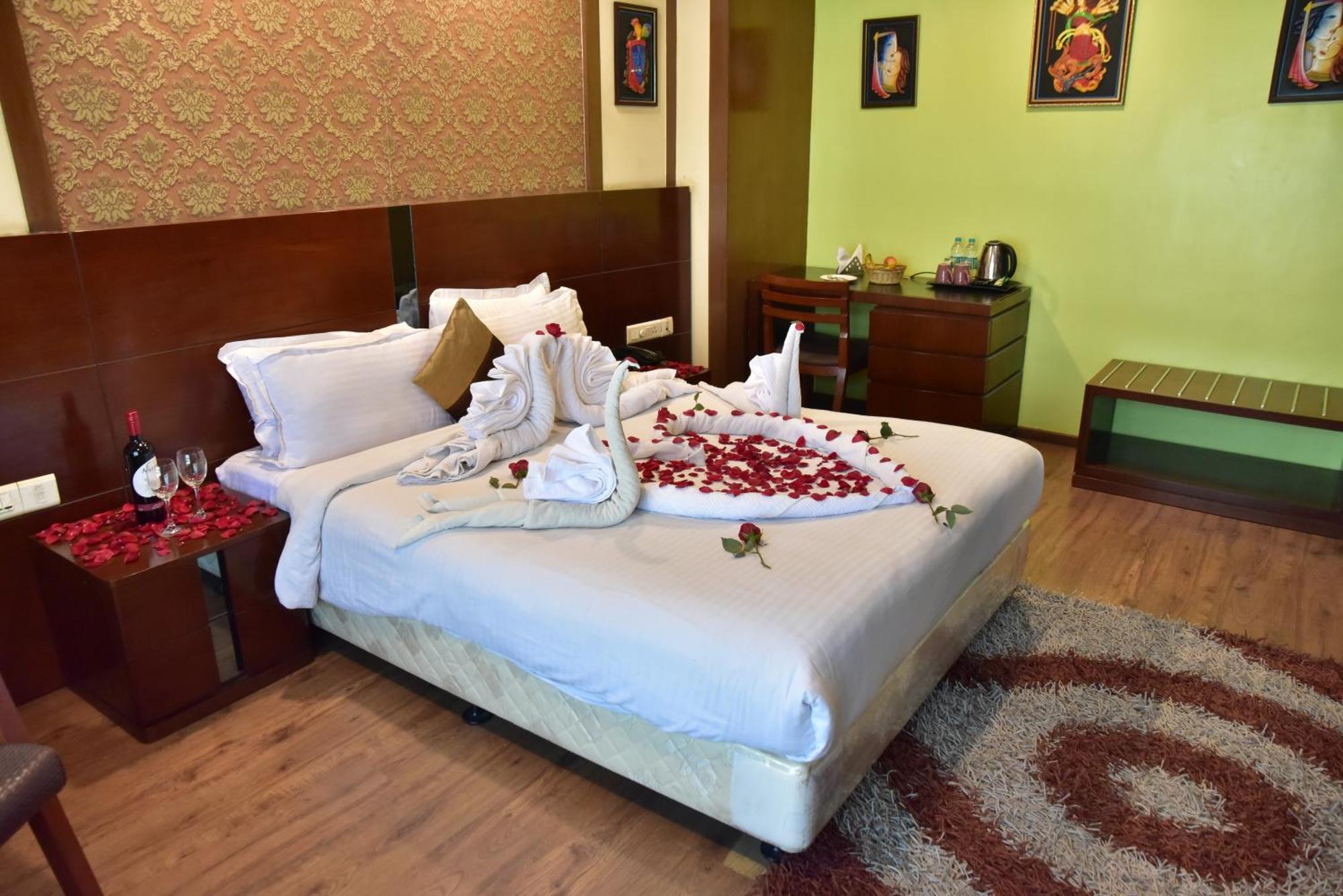 Hotel Ambassador Chocolate Inn Kalyani Dış mekan fotoğraf