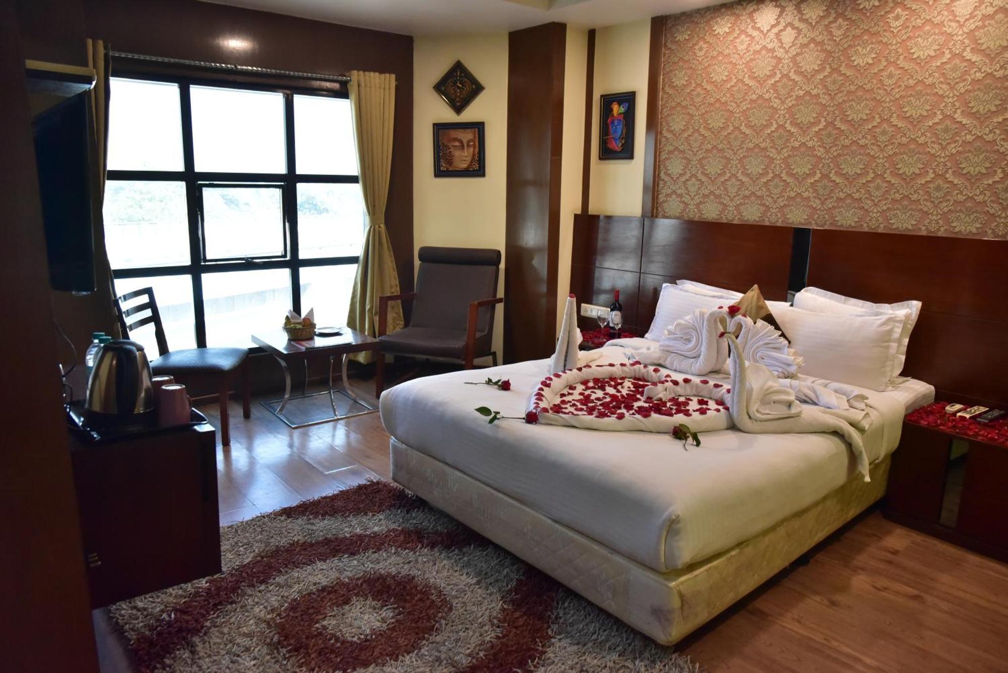 Hotel Ambassador Chocolate Inn Kalyani Dış mekan fotoğraf