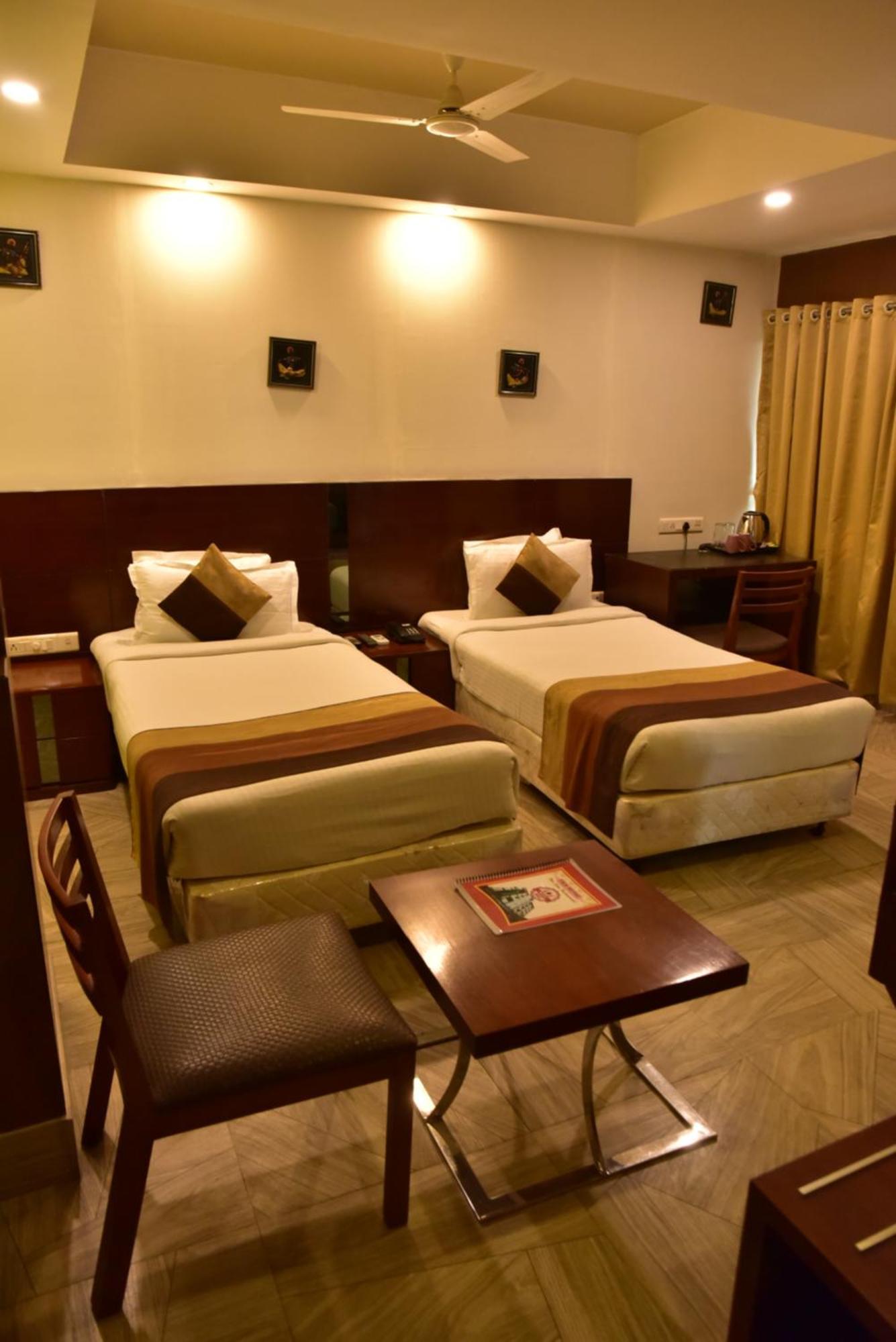 Hotel Ambassador Chocolate Inn Kalyani Dış mekan fotoğraf