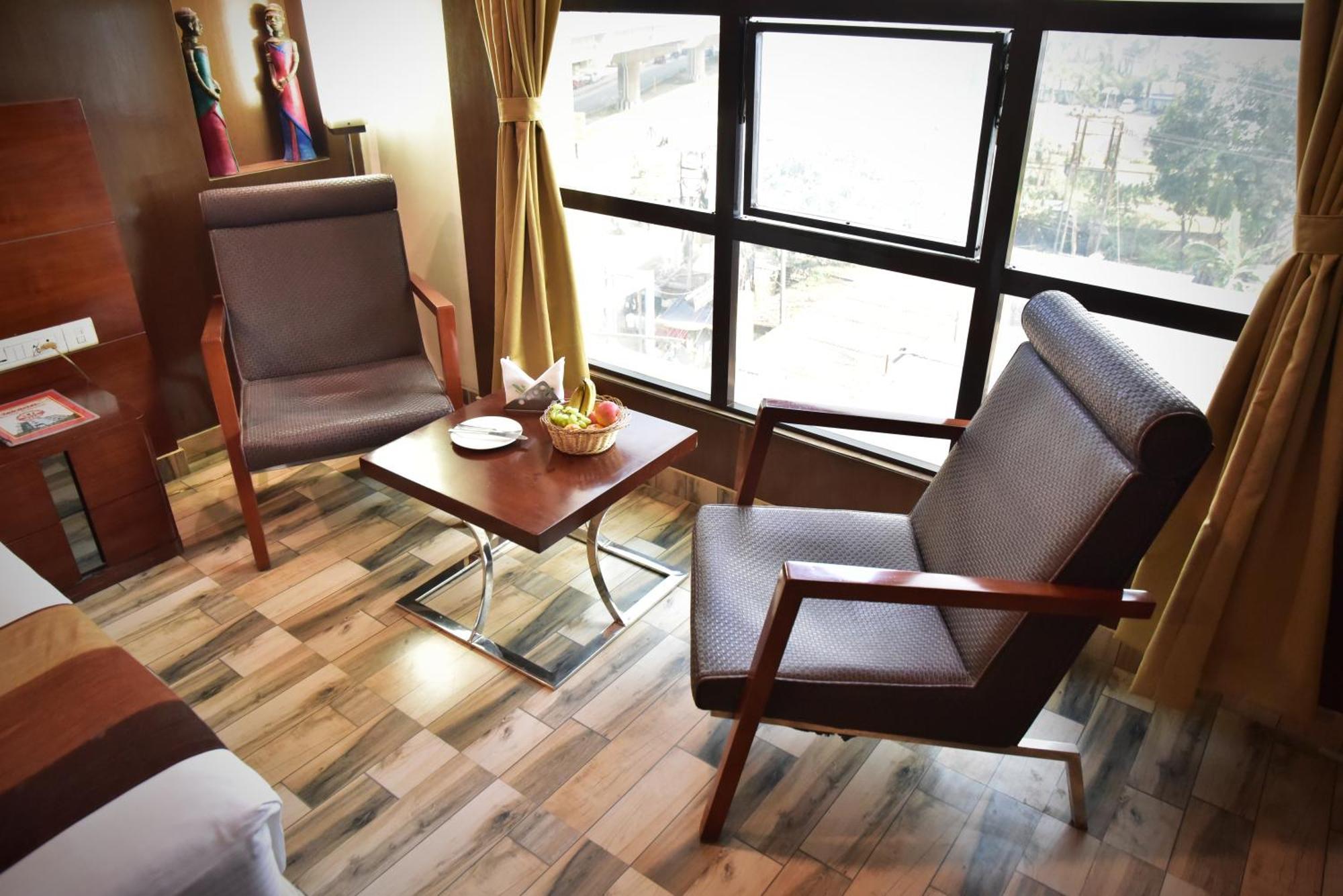 Hotel Ambassador Chocolate Inn Kalyani Dış mekan fotoğraf