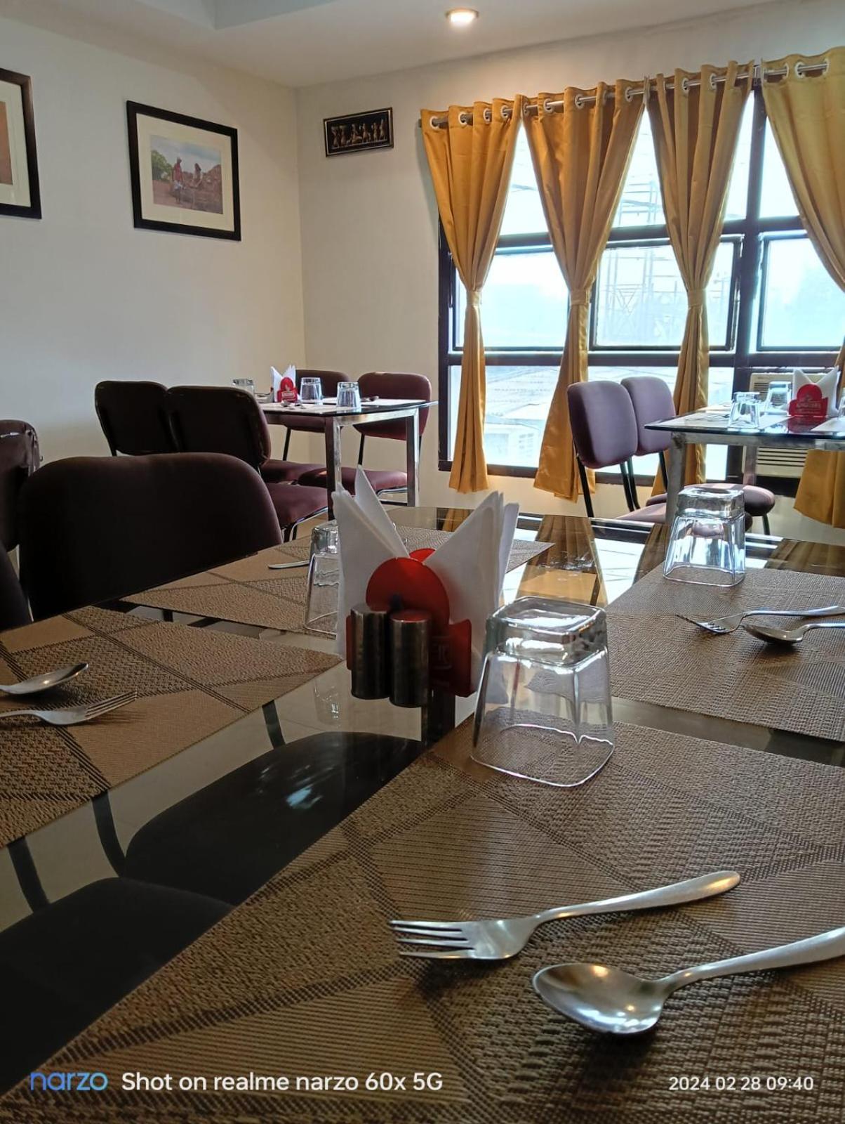 Hotel Ambassador Chocolate Inn Kalyani Dış mekan fotoğraf