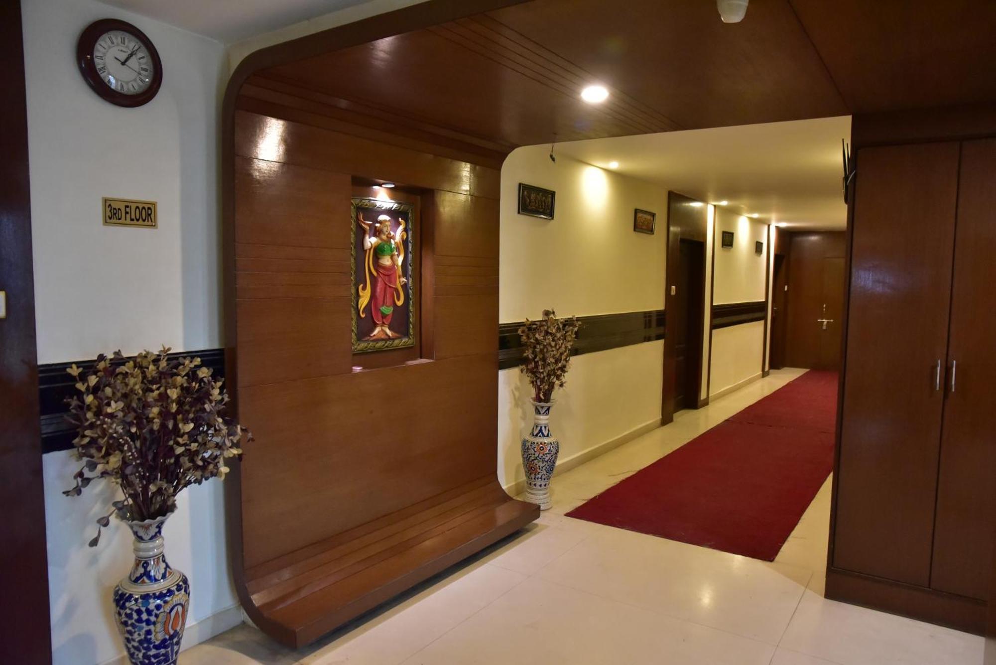 Hotel Ambassador Chocolate Inn Kalyani Dış mekan fotoğraf